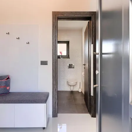 Black&white By Interhome Vodnjan