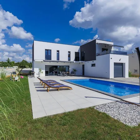 Villa Black&white By Interhome Vodnjan