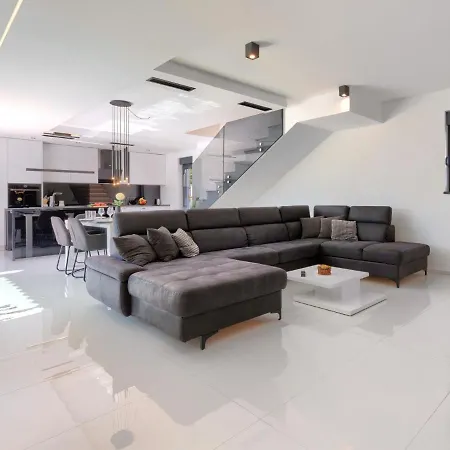 Black&white By Interhome