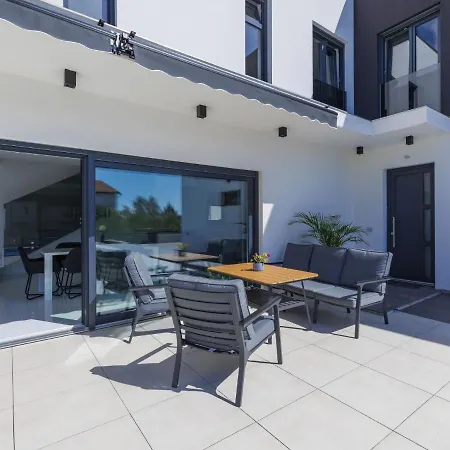 Black&white By Interhome Villa